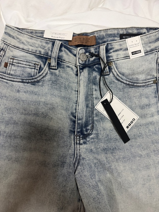 Judy Blue Light Wash Wide Leg Jeans Size 5 - Picture 8 of 8